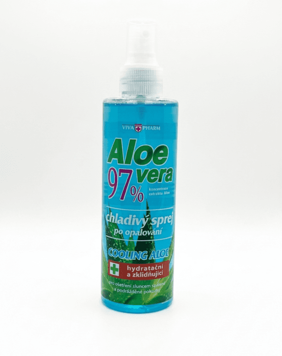 Chladivý sprej obsahuje extrakt Aloe vera a prírodné oleje. Aloe pôsobí blahodárne na podráždenú a začervenanú pokožku, príjemne chladí, osviežuje a upokojuje. Prispieva k hydratácii a regenerácii suchej a citlivej pokožky. Ľahko sa vstrebáva a je vhodný pre každodenné použitie pre všetky vekové kategórie, vrátane detí. Použitie: na pokožku nastriekajte primerané množstvo tekutiny a rozotrite, podľa potreby opakujte. Rýchlo sa vstrebáva a zanecháva príjemný chladivý pocit. Vhodný: * po opaľovaní * na spáleniny * na drobné odreniny * po bodnutí hmyzom * po holení a depilácii Zloženie/Ingredients: Aqua, Panthenol, Glycerin, PEG-40 Hydrogenated Castor Oil, Benzyl Alcohol, Parfum, Aloe Barbadensis Leaf Juice Powder, Potassium Sorbate, Triethanolamine, Sodium Benzoate, Cannabis Sativa Seed Oil Glycereth-8 Esters, Menthol, Ethanol, CI 42051, Mentha Piperita Oil, Sodium Sulfate, Sodium Chloride